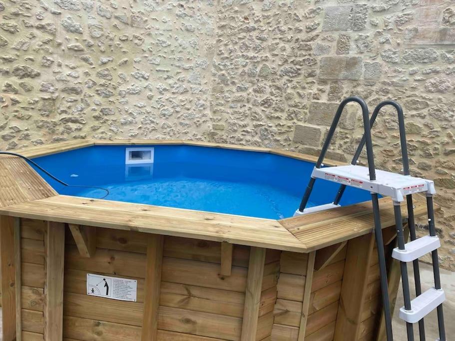 Maison 5 Chambres 3Sdb En Ville Avec Piscine Perigueux Luaran gambar